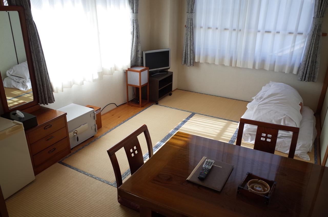 Отель Gokase Onsen Mori No Yado Kijiya Такатихо Экстерьер фото